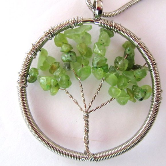 Faux jade wire wrapped silver tree of life pendant & 14" chain - Picture 5 of 5